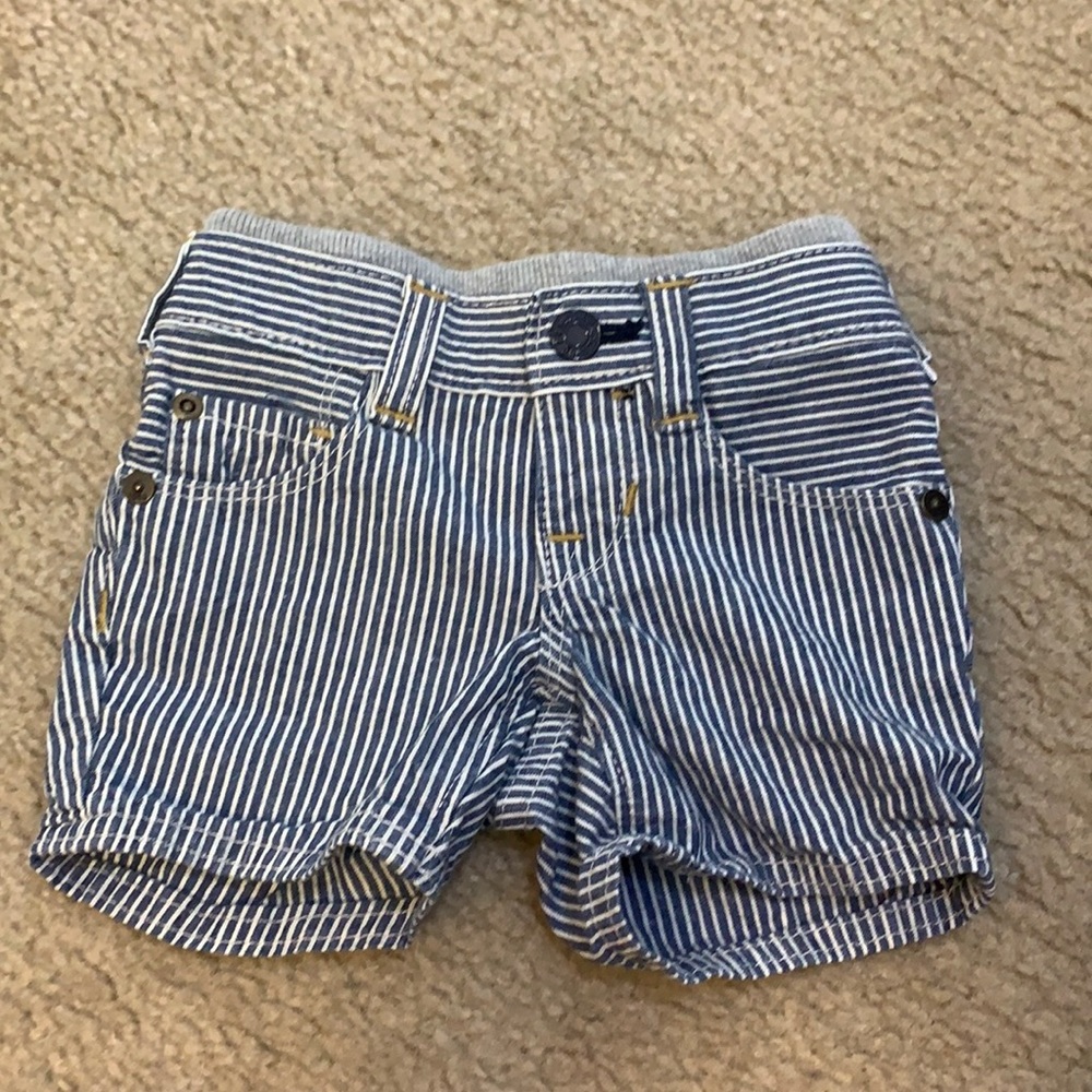 Baby Gap infant boy shorts